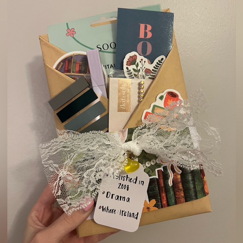 Blind Date With A Book: Buy Now - Picture 3 of 3